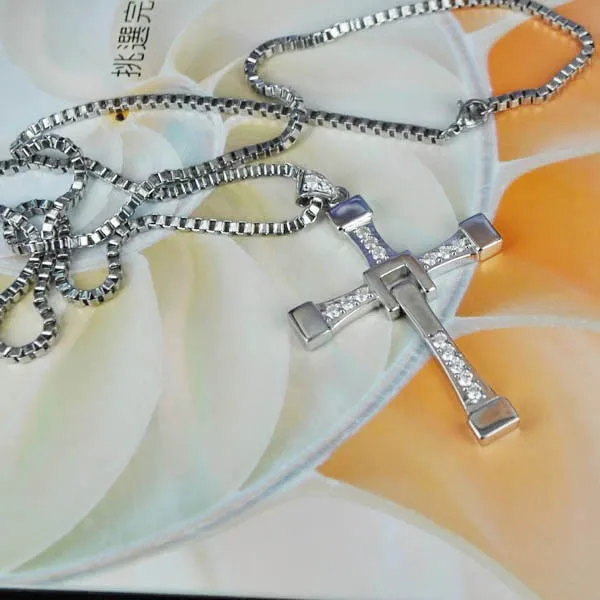 

Free Shipping - 100% Real 925 Sterlng Silver Fast and Furious Dominic Toretto Cross Pendant Necklace Free Engraving