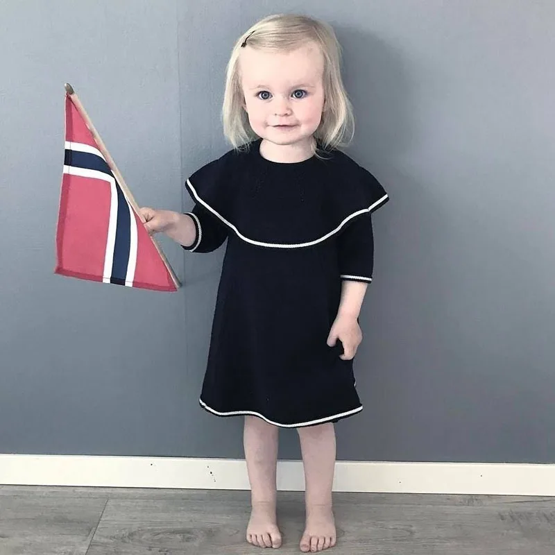 

New Arrival Korean Style Children Clothing Baby White/black Knitting Sweater Little Baby Girls Fashion Simply Infant Girls Dress