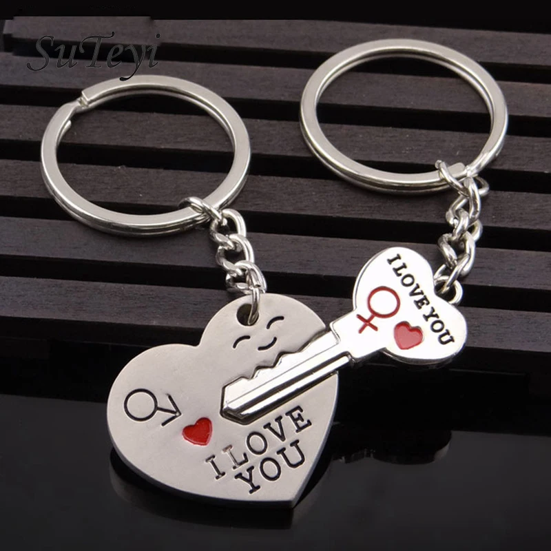 SUTEYI Fashion Heart Key Ring Silver Color Lovers Love Key Chain Valentine's Day gift 1 Pair Couple I Love You Letter Keychain цена SUTEYI Fashion Heart Key Ring Silver Color Lovers Love Key Chain Valentine's Day gift 1 Pair Couple I Love You Letter Keychain цены онлайн