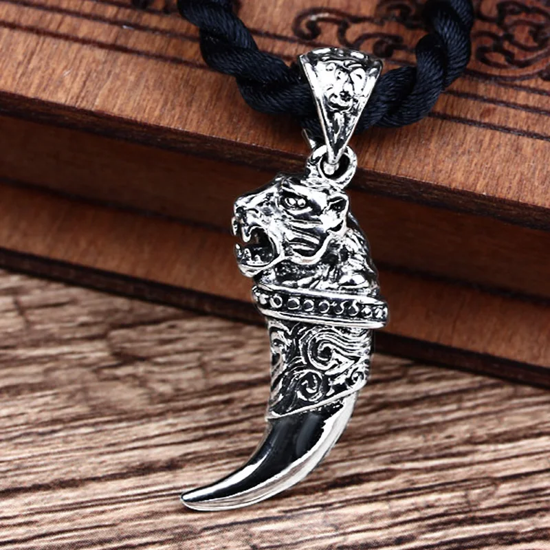 

2019 Fashion Jewelry Domineering Pendant Necklace Men 925 Silver Jewelry Birthday Party Gift Personalized Hipster Pendant