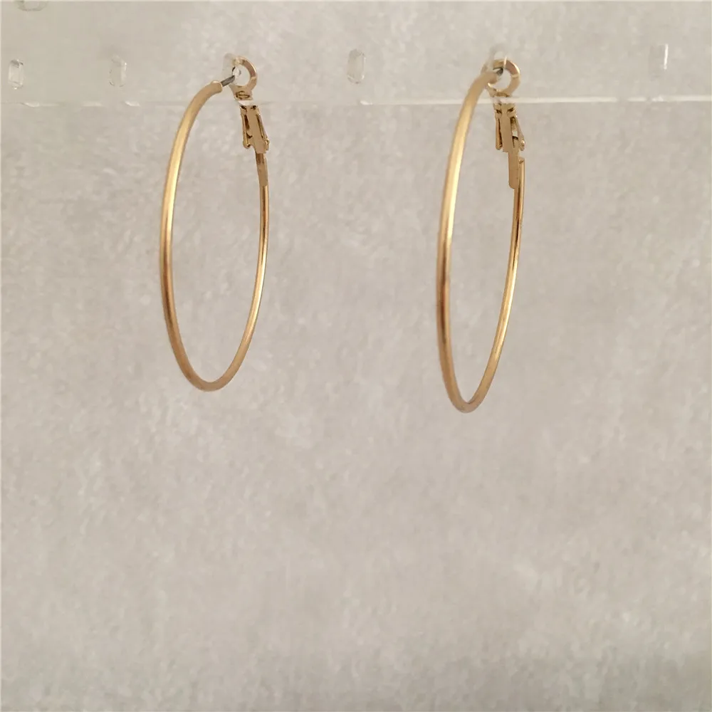 CASUAL GOLD COLOR SIMPLE ROUND 45mm HOOP CLUTCH EARRING FOR WOMAN GIRL