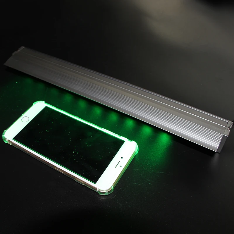Professional screen dust lamp screen dust fingerprint removal gift dust-free cloth suitable for all mobile phones tablets. Professional screen dust lamp screen dust fingerprint removal gift dust-free cloth suitable for all mobile phones tablets.