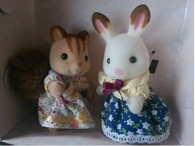 

Walnut squirrel rabbit little girl mini size Sylvanian Families Original Anime Cartoon figures dolls Toys Child Toys gift