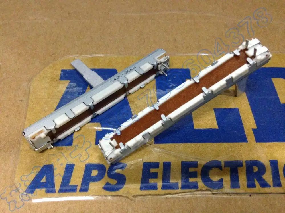 2 шт./лот. Скользящий потенциометр ALPS6 см с одинарным соединением A20K вал 20 мм .. |