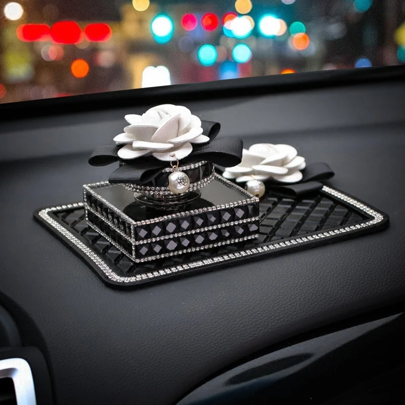 

Luxury Crystal Flower Car Anti Slip Mat Non-slip Sticky Car Silica Gel Pad Car Perfume Seat Set Car Styling Interior Decoration