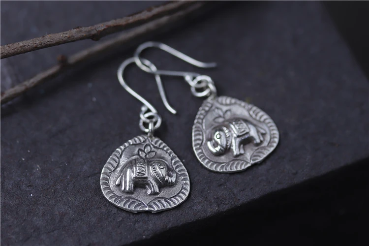 silver-earrings0011C