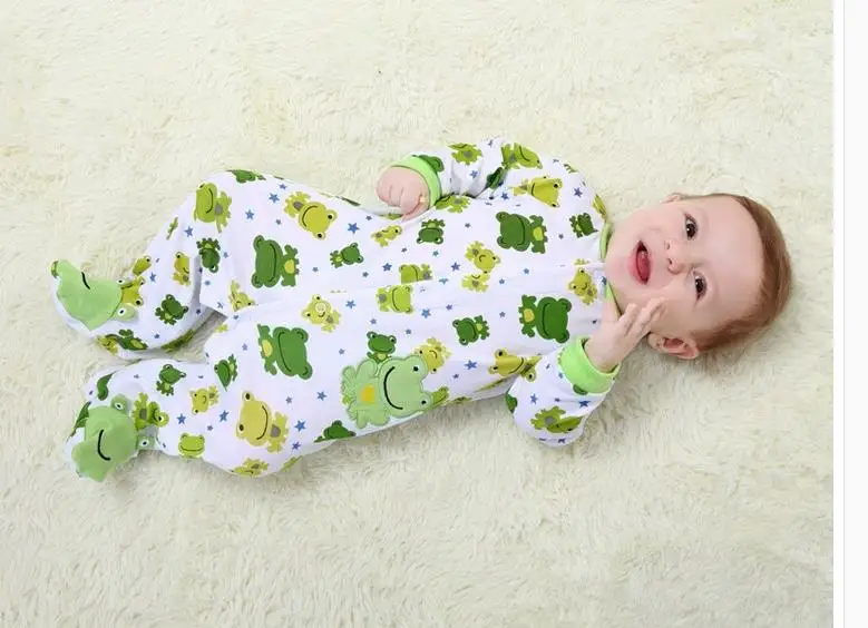 Newborn baby jumpsuit, baby boy and baby cotton covered foot jumpsuit. 3