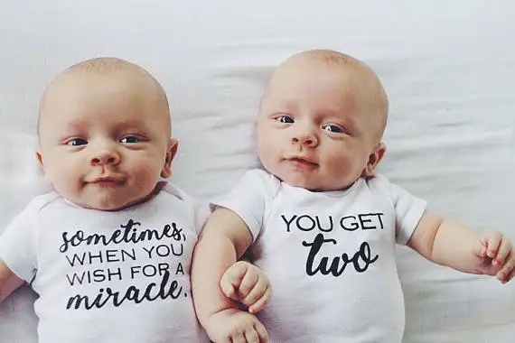 

Newborn Lovely Twins Baby Miracle Get Two Print Short Sleeve White Baby Unisex Bodysuits Newborn Baby Girl Bodysuits Summer