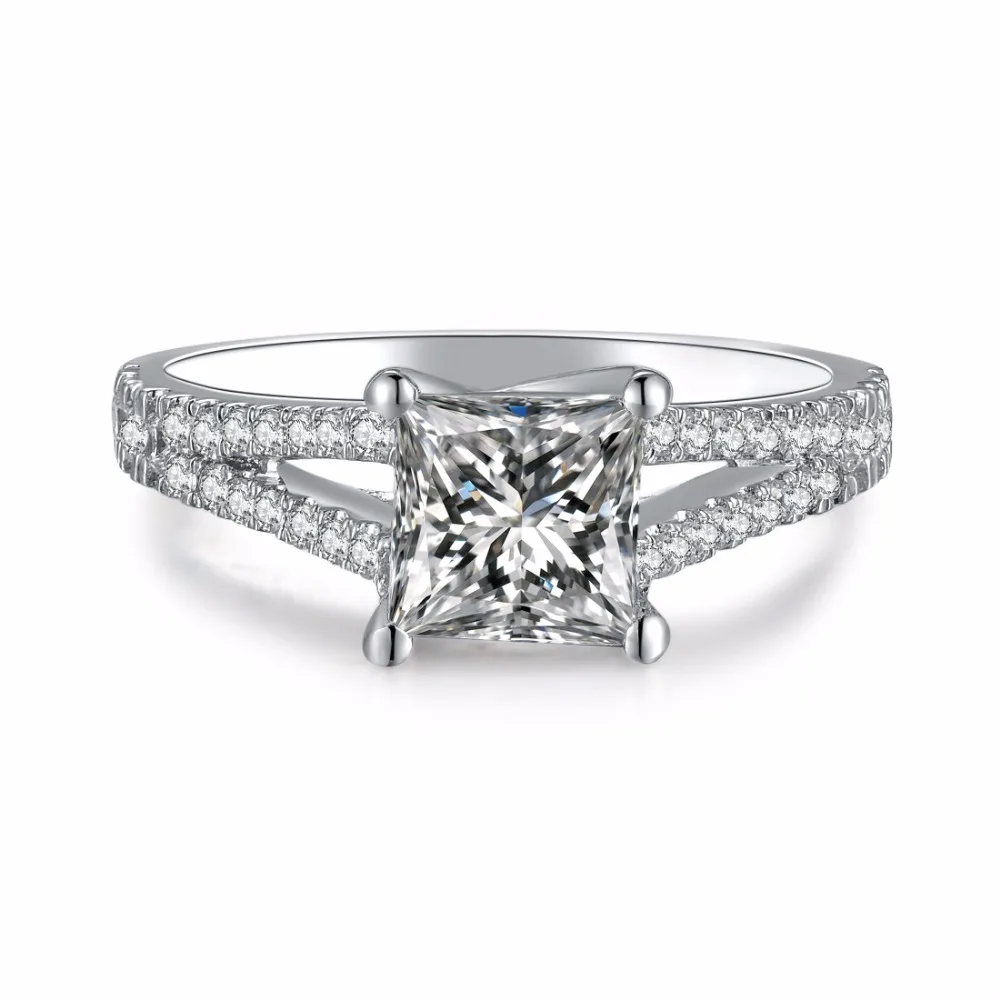 THREEMAN White Gold Forever 1Ct Cushion Cut Synthetic Diamonds Princess