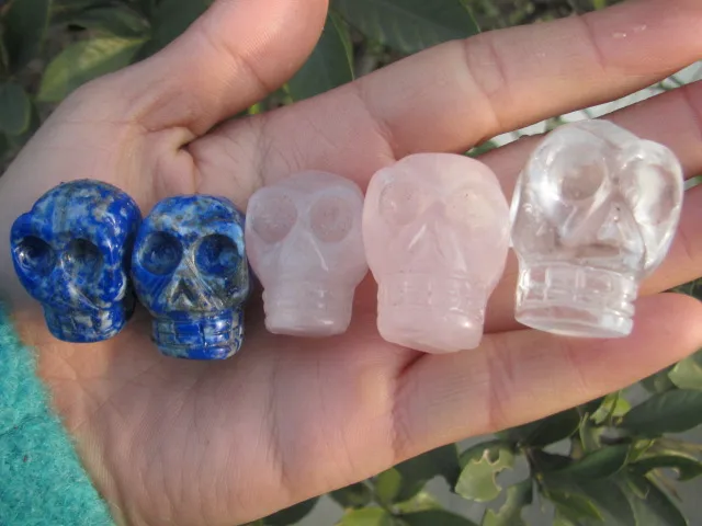 

5pcs Natural quartz crystal mini skull healing 125g