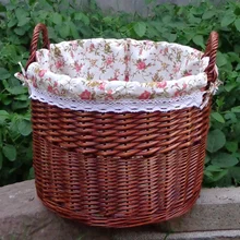 Очень большая ручная плетеная корзина для белья