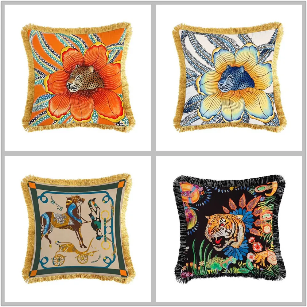 

High precision super soft short plush double-sided animal printing running water lace sofa cushion decorative pillow case