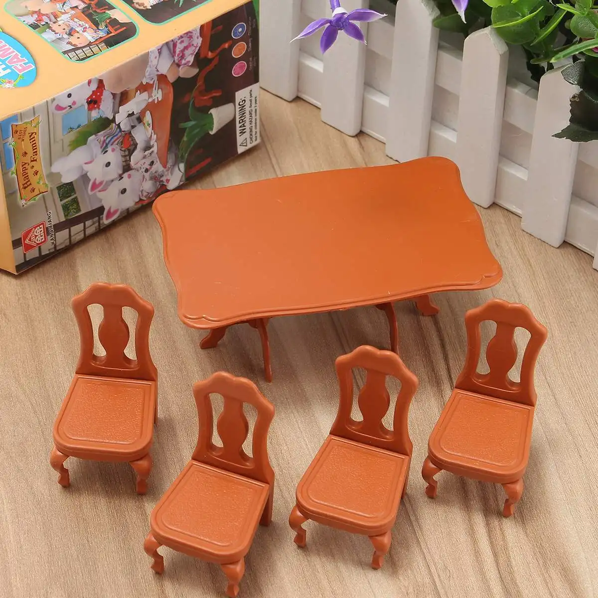 dolls house dining table and chairs