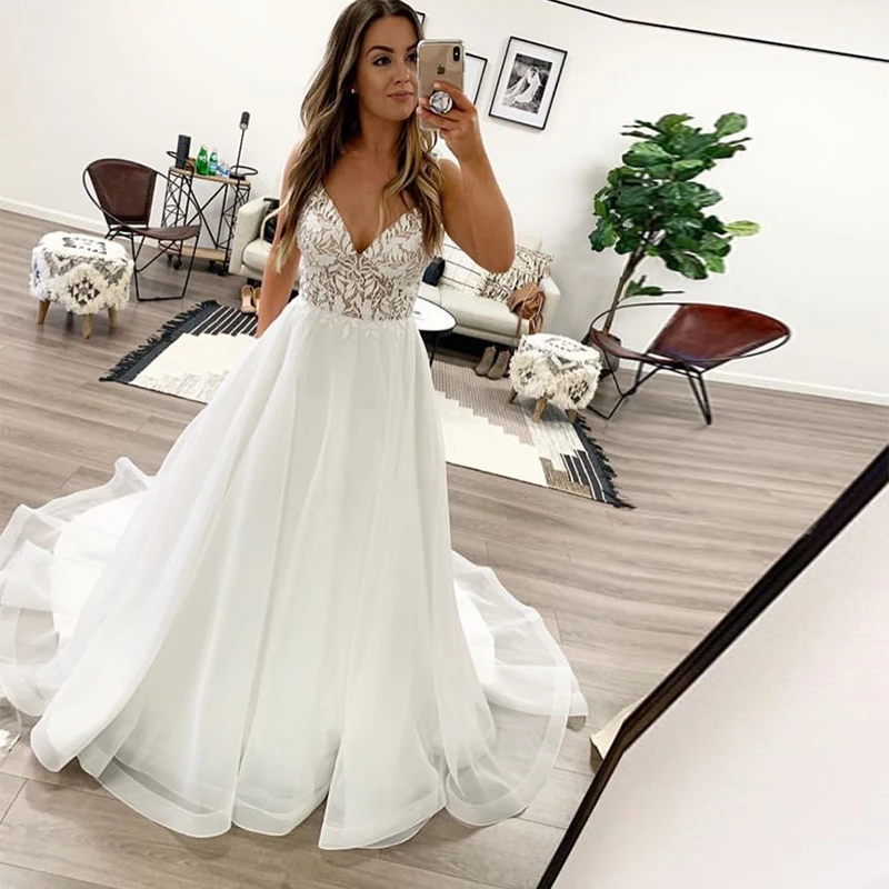 

Simple A-line Boho Wedding Dresses Spaghetti Straps Backless Beach Bridal Dresses White Ivory Wedding Gown robe mariage sirene