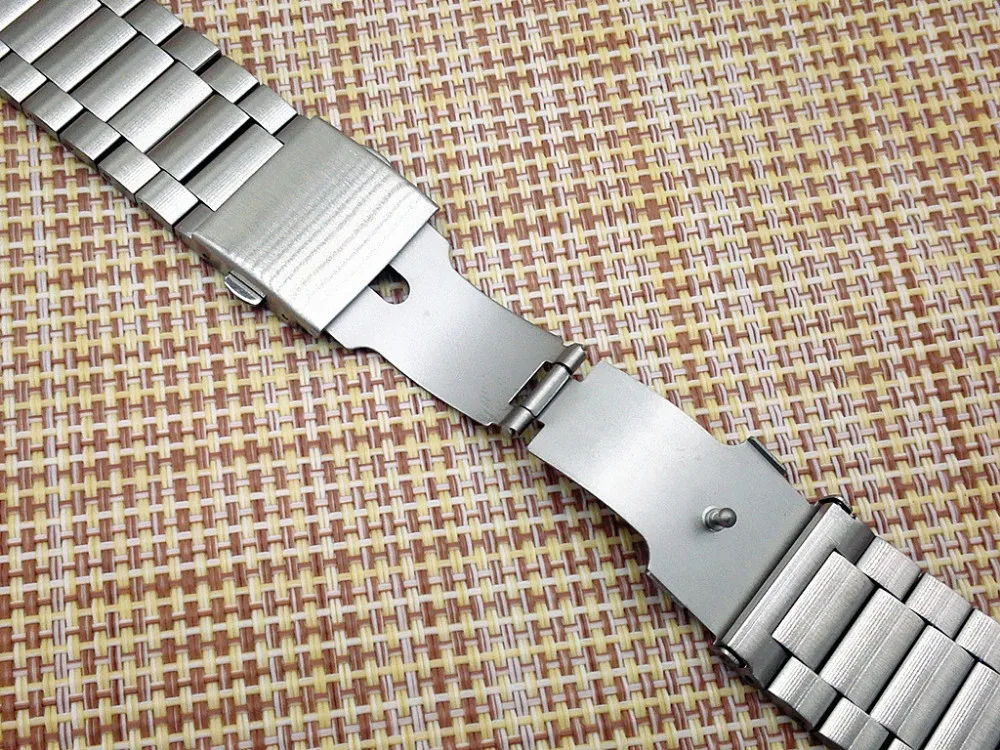 3109769832_1733507181