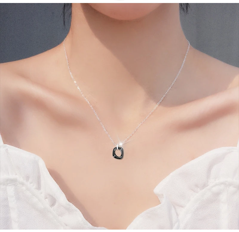 Геометрическое массивное керамическое ожерелье с подвеской, ювелирное изделие, черный, белый цвет, неправильное четырехстороннее женское очаровательное ювелирное изделие, минималистичный стиль