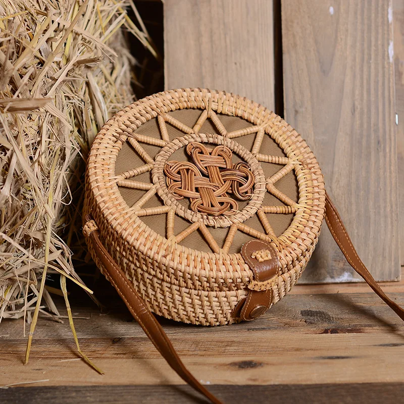 

Woven Rattan Bag Round Straw Shoulder Bag Small Beach HandBags Women Summer Cosmetic bag