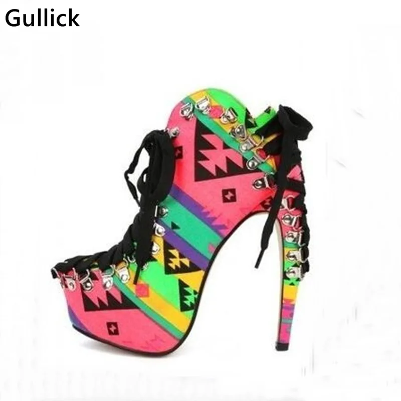 

Gullick Colorful Floral Print Sexy Lace Up Woman Boots For 2018 Crooked Heels Back Bandage Decor Platform Ankle Boots Big Size