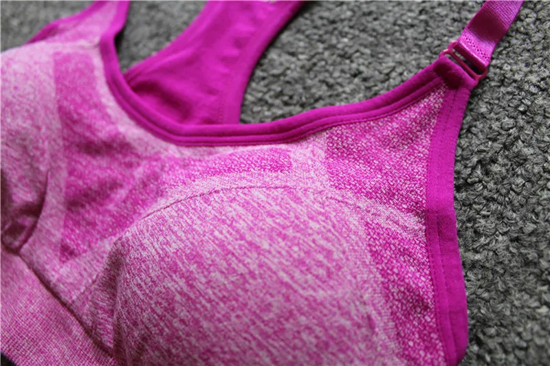 חזיית ספורט מקצועית מנדפת זיעה - קלי קלות - טייץ ובגדי ספורט IMG_4919