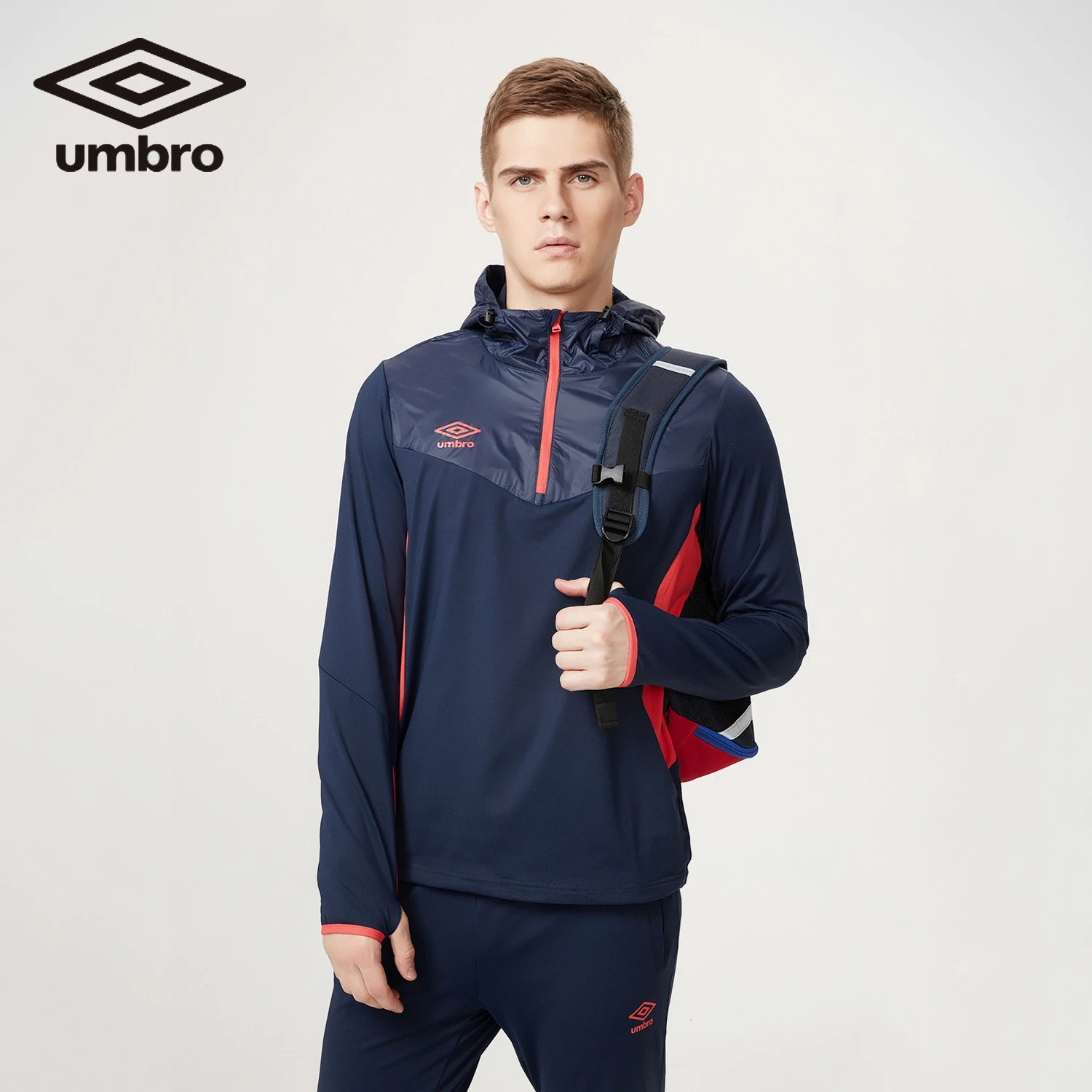

Umbro Men Autumn And Winter New Hooded Cap Sports Coat Windproofing Warm Sportswear UP173AP2201