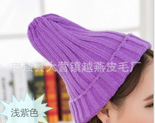 light purple Зимние Кепки S Трикотажная Шапочка с енота Мех животных Англичане для Для женщин хип-хоп Skullies Кепки Настоящее 18 см Мех животных помпон шапочки Кепки - Цвет: light purple