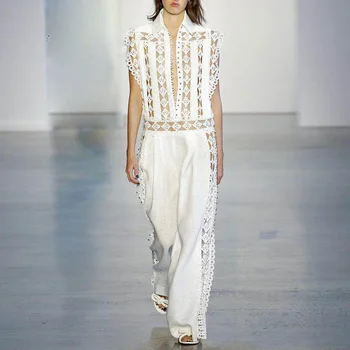 

2019 Spring Elegant Fashion Patchwork Lace Jumpsuits For Women Sleeveless Hollow Out Beading Sexy Women's Romper