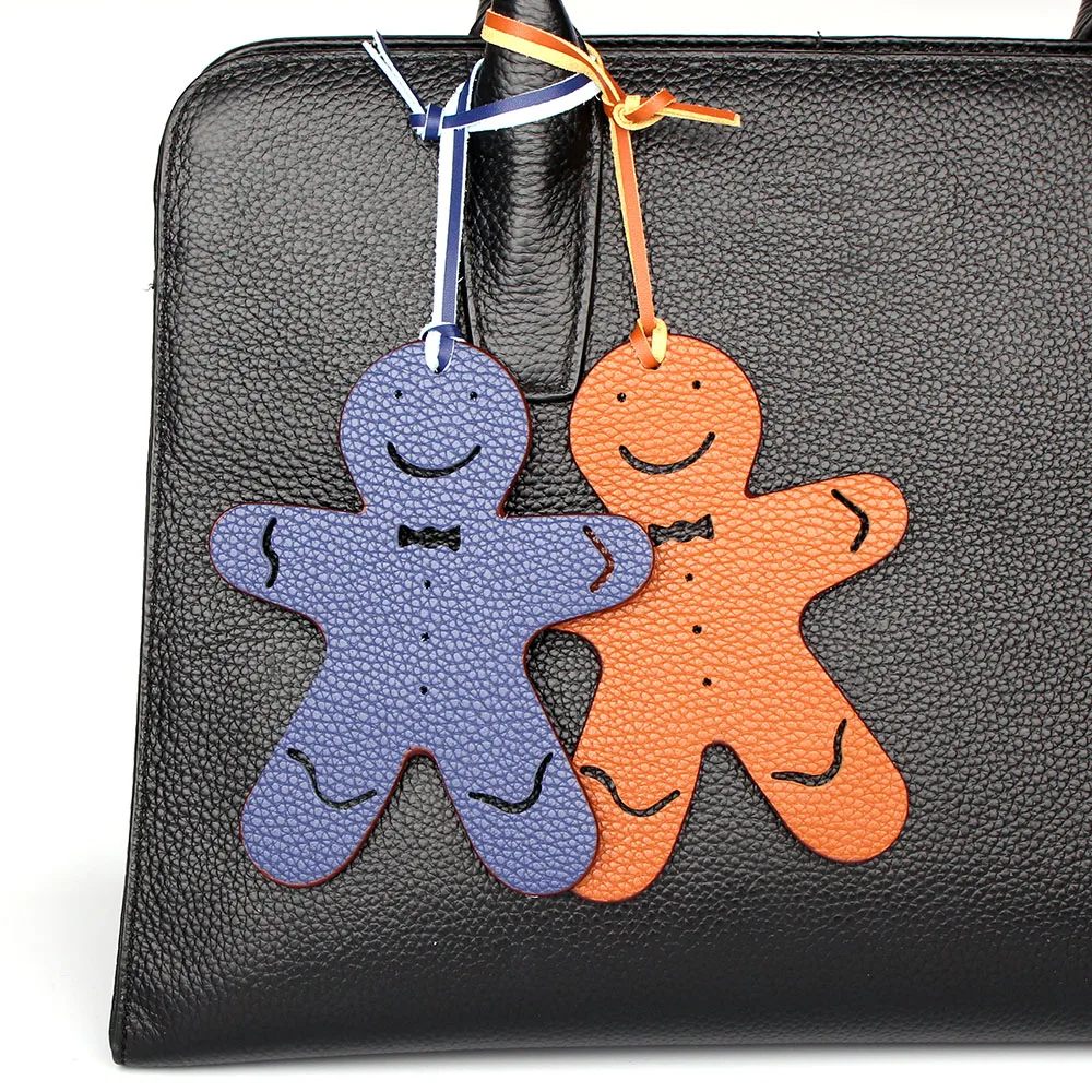 Famous Brand Designer Fashion Cute Gingerbread Man Faux PU Leather Keychain For Women Girls Bag Charm Backpack Pendant|Брелоки| |