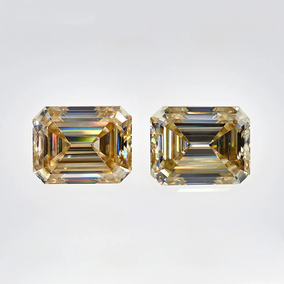 Желтое кольцо с цирконовым покрытием Изумрудное 0.6ct карат 4*6 мм жёлтое похожее на