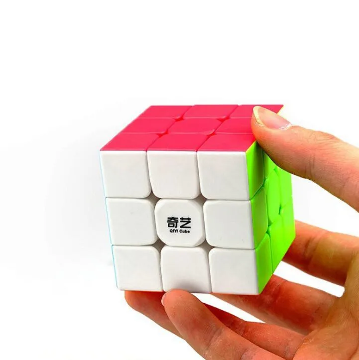 

Qiyi Warrior W 3x3x3 Magic Cube Professional 3x3 Speed Cubes Puzzles 3 by 3 Speedcube