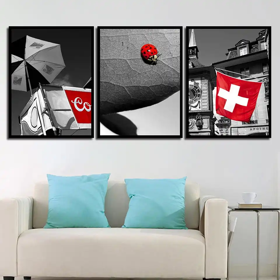 Minimalist Posteri Gri Ev Kirmizi Bayrak Peyzaj Iskandinav Tarzi