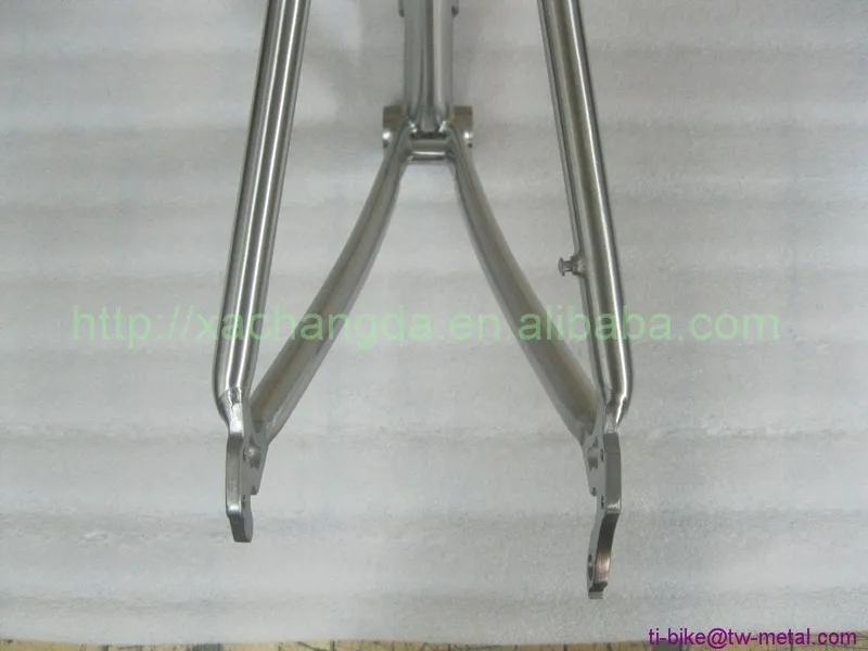 Top Titanium breakaway & Couple Bike frame Mountain with taper head tube Custom Bike frame with brushed XACD titanium MTB bike frame 10 Top Titanium breakaway & Couple Bike frame Mountain with taper head tube Custom Bike frame with brushed XACD titanium MTB bike frame 10