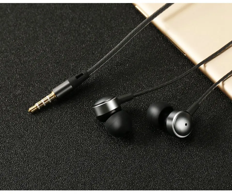 Metal Type-c In-ear Earphone Wired 3.5mm Jack Stereo Earbuds Headphones with Mic for Phone Deep Bass Headset Sports Earphones    (5)