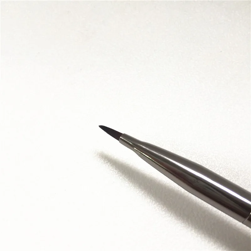 PRECISION SMUDGER BRUSH-маленькая 202-Детальная кисть для теней для век Smudge Brush-beauty Makeup аппликатор для Щетки Tool