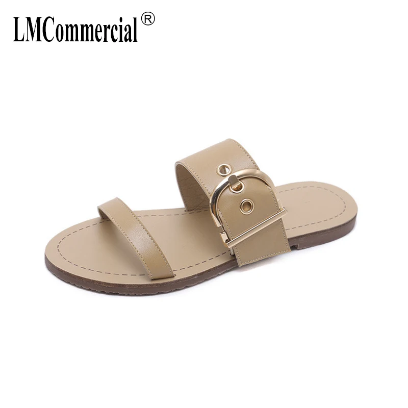 Flat bottom slippers female summer belt buckle towing students anti-skid non-slippery beach cool slippers shoes women Flat bottom slippers female summer belt buckle towing students anti-skid non-slippery beach cool slippers shoes women