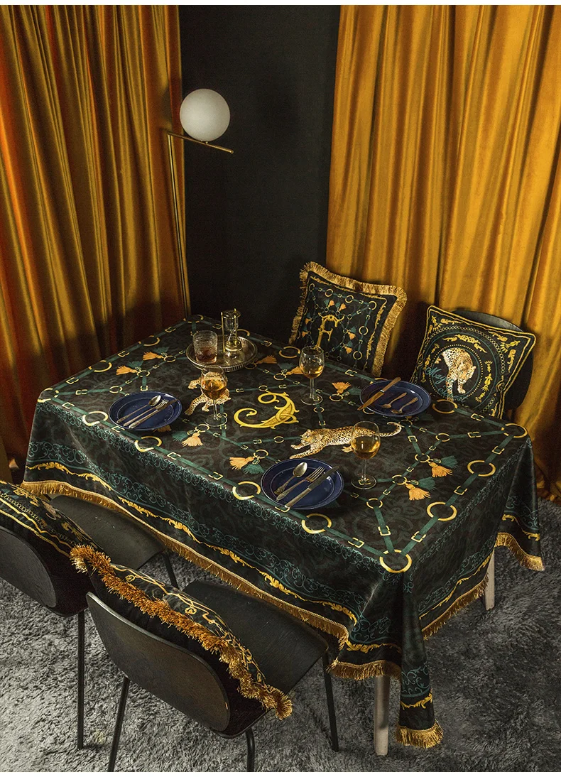 

European Velvet Classical Tablecloth Pastoral Flower Plant Rectangular Tea Table Cover For Events Microwave Oven Cover Washable