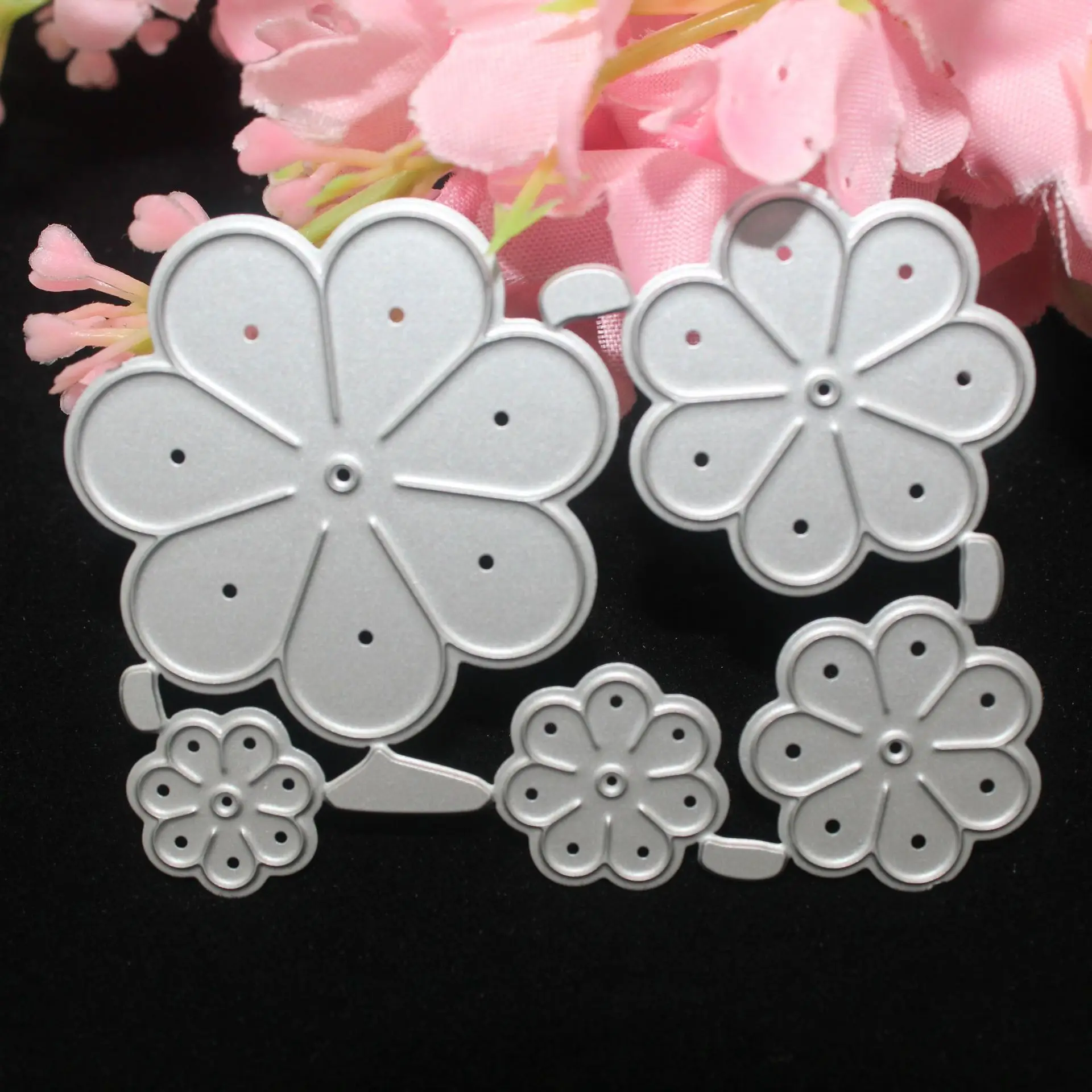 

5PCS/Set Flower Metal Cutting Dies Stencils For DIY Scrapbooking Decorative Embossing Handcraft Die Cutting Template