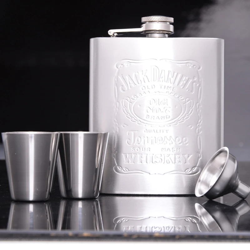 Portable Stainless Steel 7oz Hip Flask Flagon Whiskey Wine Pot Bottle