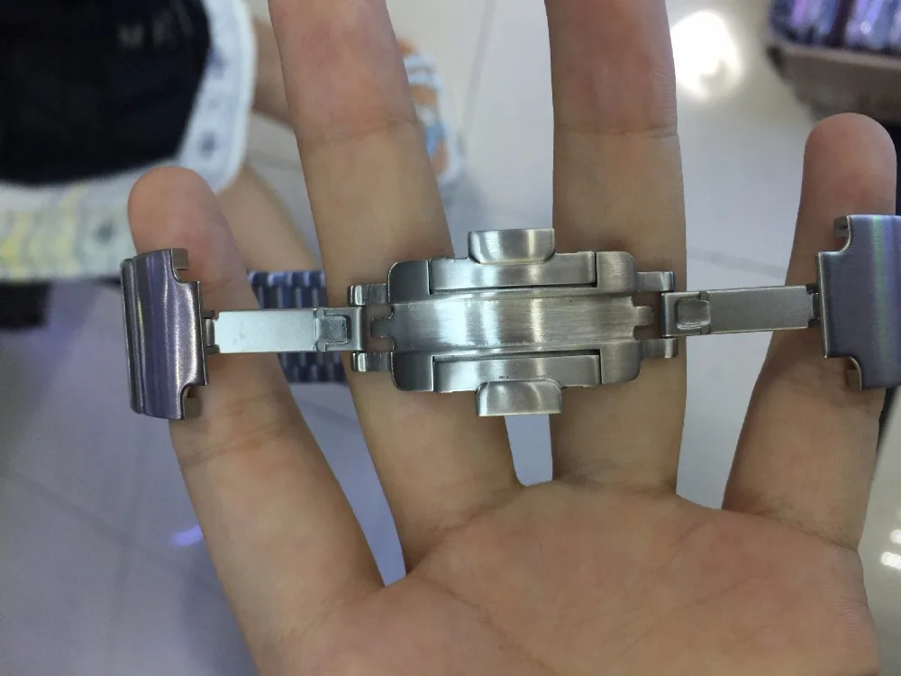 2415881165_1489434119