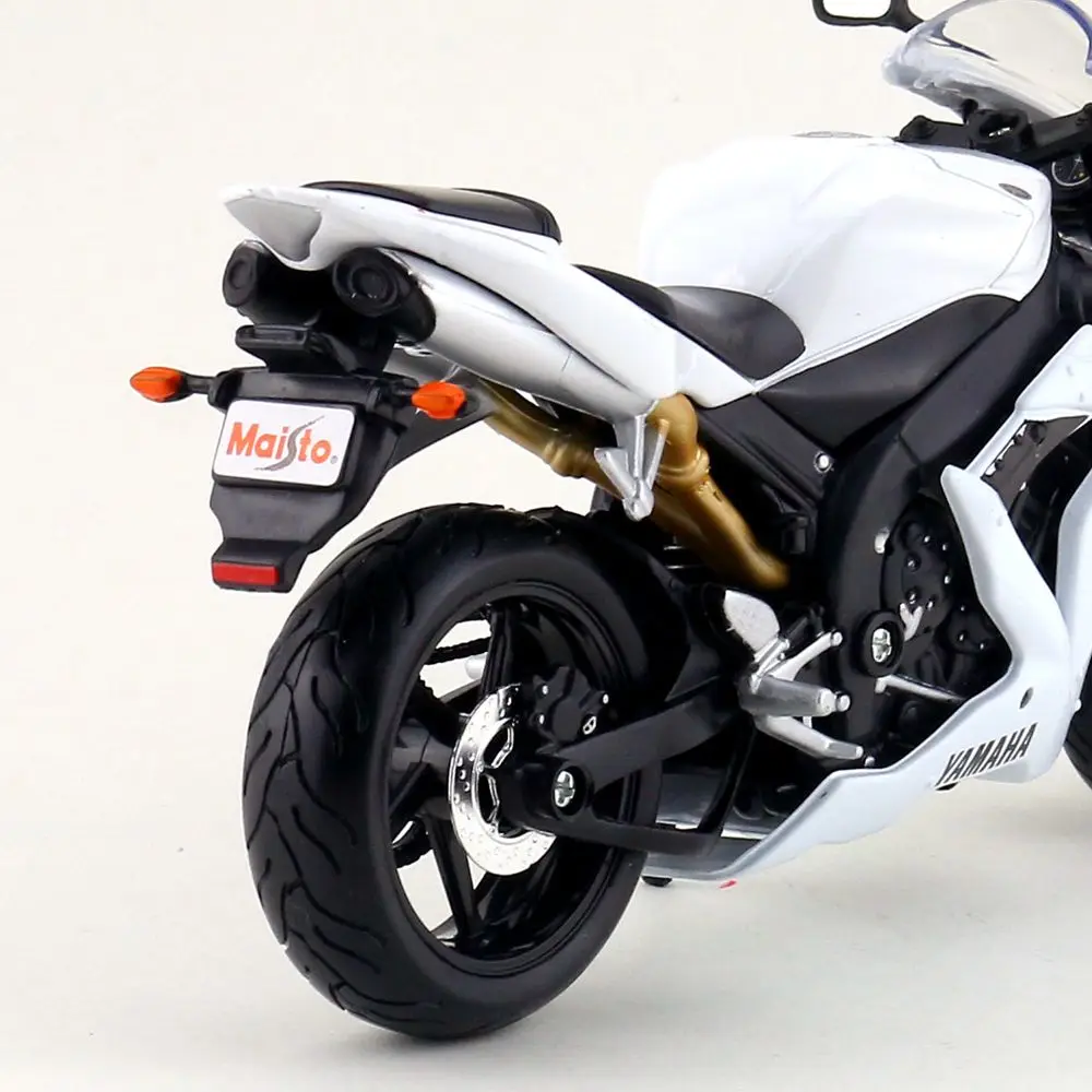 Yamaha YZF-R1 (18)