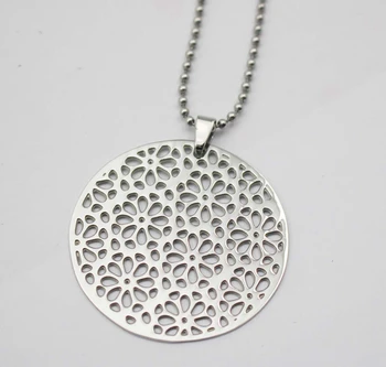 

2016 Fashion wholesale necklace fine Jewellery Charm Round Pendant Necklace Stainless Steel Hollow Out Disc Pendant For Women