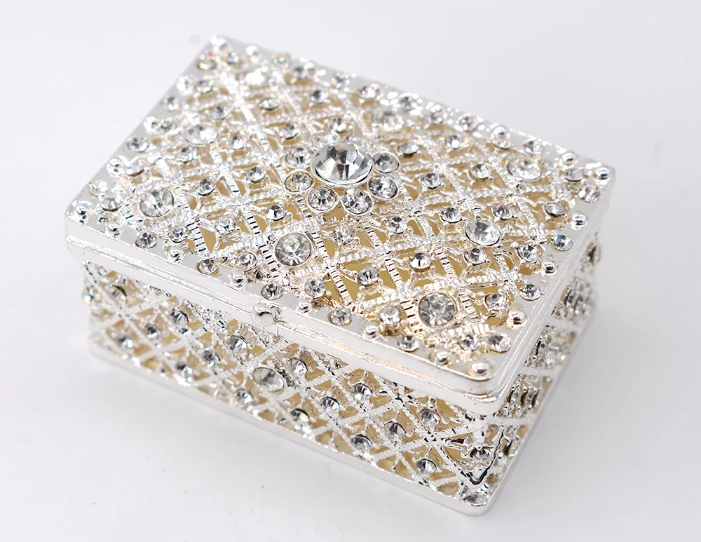 

Square Silver Jewelry Trinket Box Antique Pewter Casket Gift Magnet Metal Craft Dressing Case