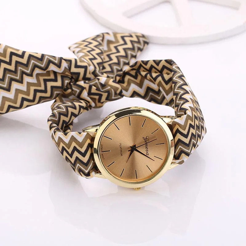 Fashion Women's Quartz Movement Analog Watch Alloy Stainless Steel Dial