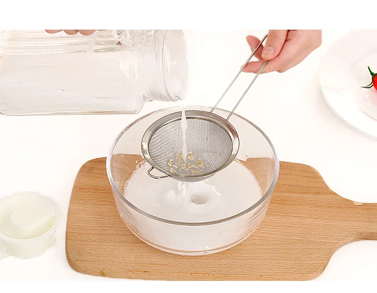 New Stainless Steel Colanders Strain Filter Sieve Spoon Oil Dregs
