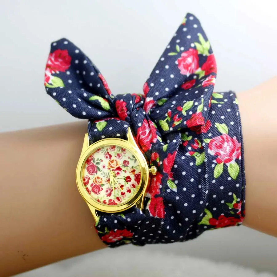 Shsby نمط جديد الحلو الشيفون النسيج ساعة سيدات الأزهار النساء اللباس الساعات الأزياء ساعة كوارتز السيدات زهرة القماش ساعة اليد