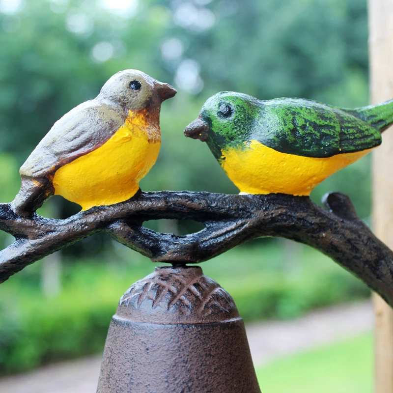 Винтажные две птички на ветке с цветной ручной росписью дизайн чугунная садовая Дверь Декор стены приветственный звонок