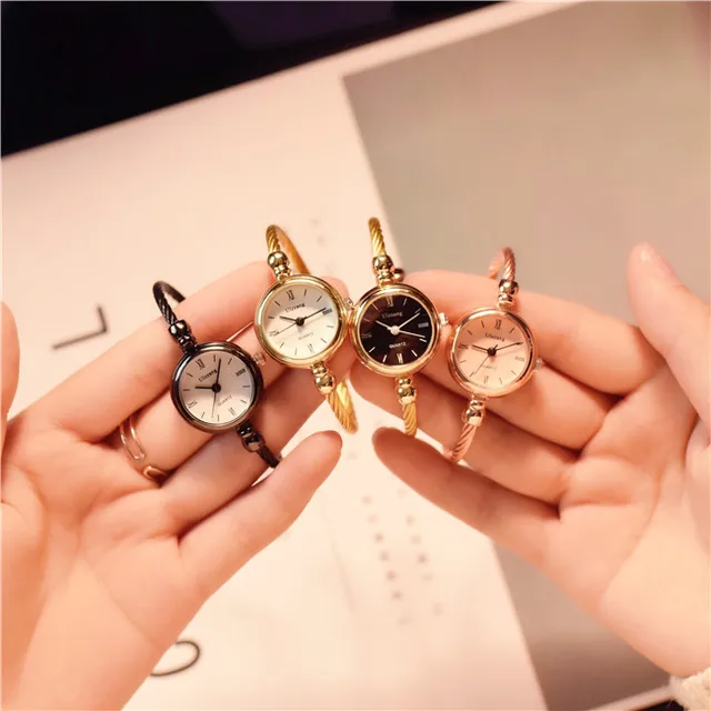 Mexda Brand Wholesale Style Folded Bracelet Bracelet Hand Watch for Women  Rose Gold Alloy Case Womens Diamond Watches - China Watch and Women Watch  price | Made-in-China.com