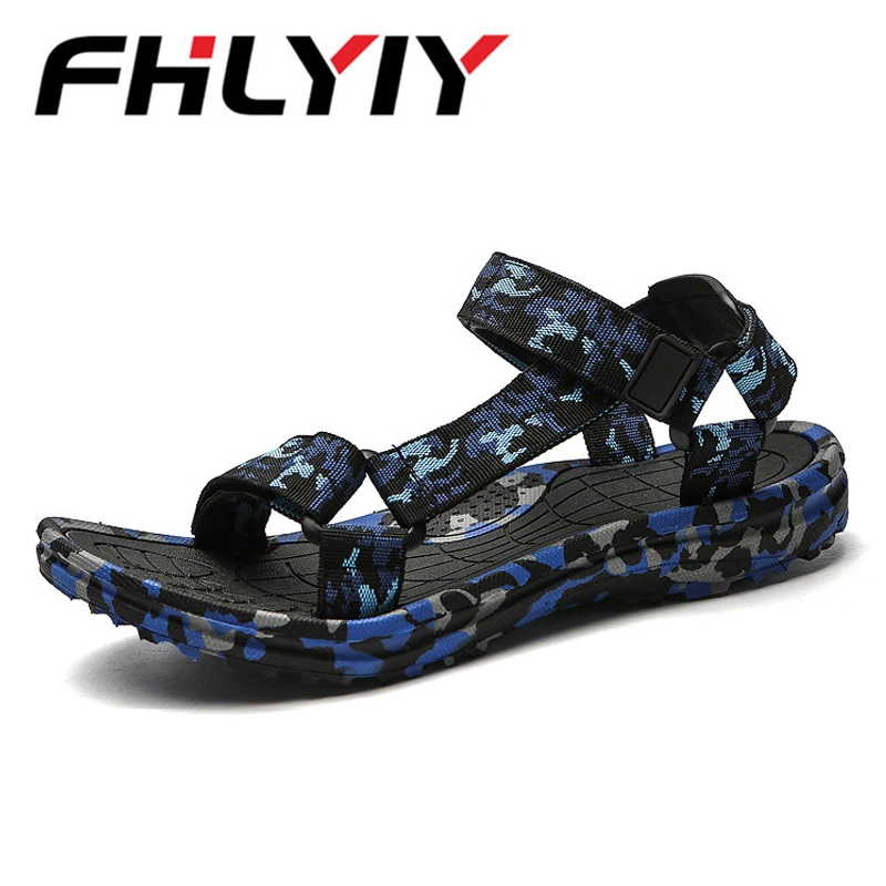Prix Hommes d été Sandales Camouflage Pantoufle Hommes Sandales Confortable Homme Chaussures Mode Sandalia Masculina Casual Flip Flops Plat Sandale