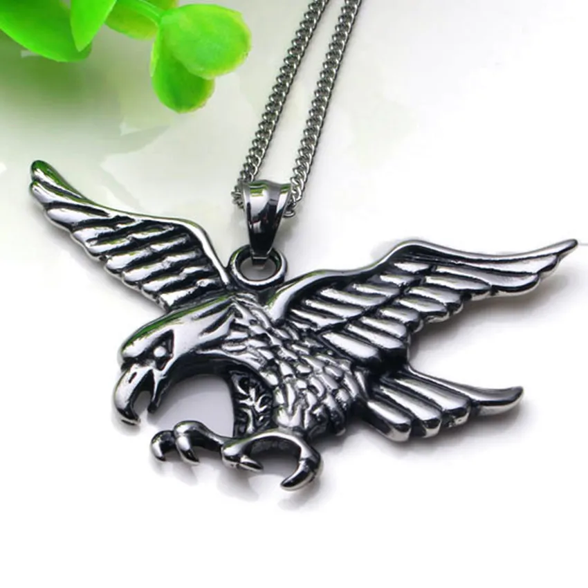 Trendy beads Temperament Stainless Steel Flying Eagle Animal Pendant