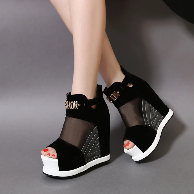 Новые летние модные женские римские сандалии на танкетке; босоножки на водонепроницаемой платформе пикантные женские босоножки для ночного клуба высокий каблук открытый носок женская обувь