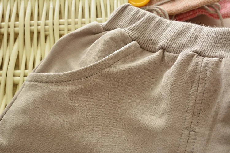 4561613849_1055803766